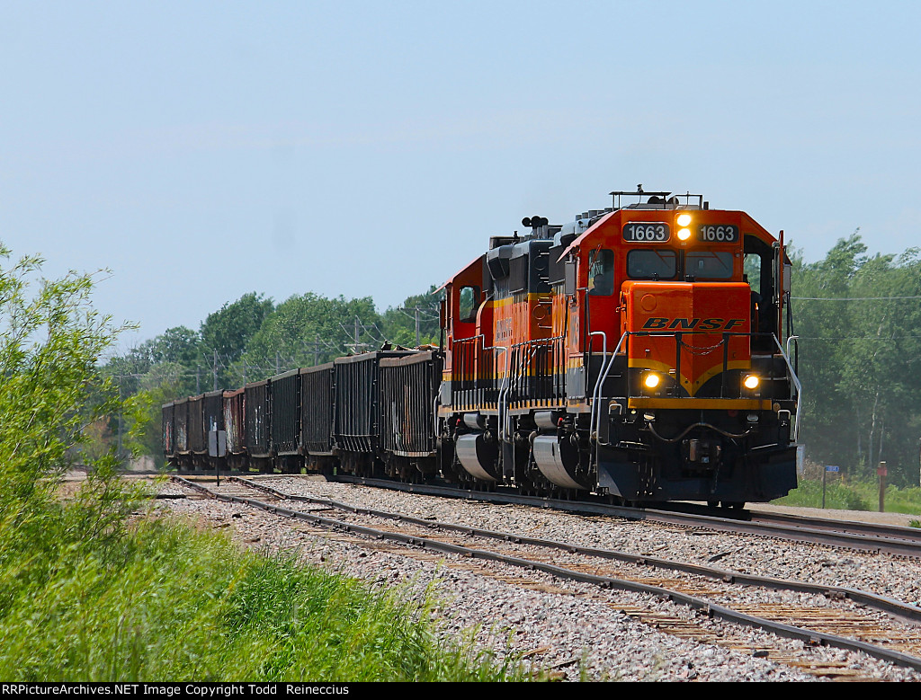 BNSF 1663